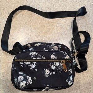 Elegant Floral Black Crossbody Bag
